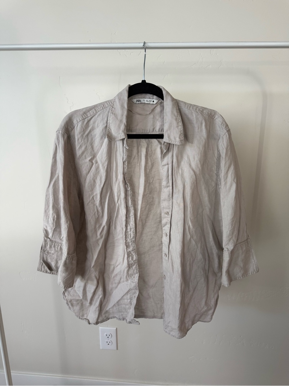 Zara Light Gray Casual Button-Down Shirt
